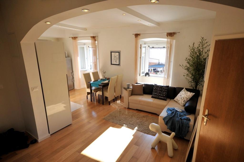 Apartment Flower ดูบรอฟนิก ภายนอก รูปภาพ